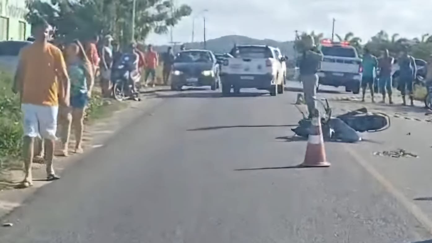 Homem morre após colisão entre motocicleta e caminhonete, no Brejo da Paraíba