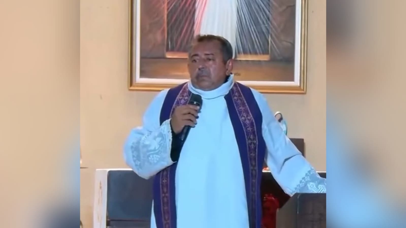 Padre paraibano diz que Jesus foi esquecido e pede que pais não levem filhos para ver Papai Noel: “não suporto aquele velho”