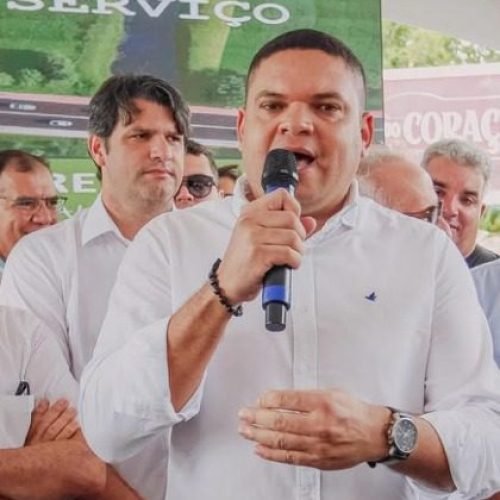 Após conversa com Dinho Dowsley, vereador eleito Rômulo Dantas confirma apoio ao atual presidente da Câmara