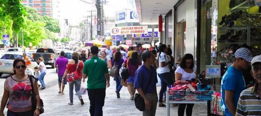 Comércio e repartições reduzem expediente na véspera de Natal e fecham no dia 25; confira o que abre e o que fecha em João Pessoa