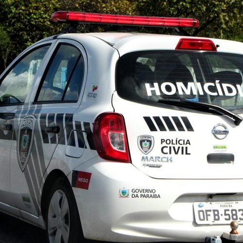 Homem é baleado e morre em calçada do bairro do Sesi, em Bayeux