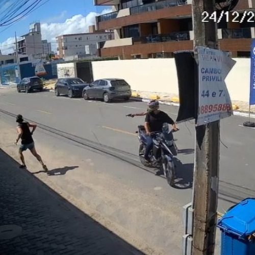 Preso assaltante que rendeu homem durante corrida em Camboinha; câmera flagrou crime